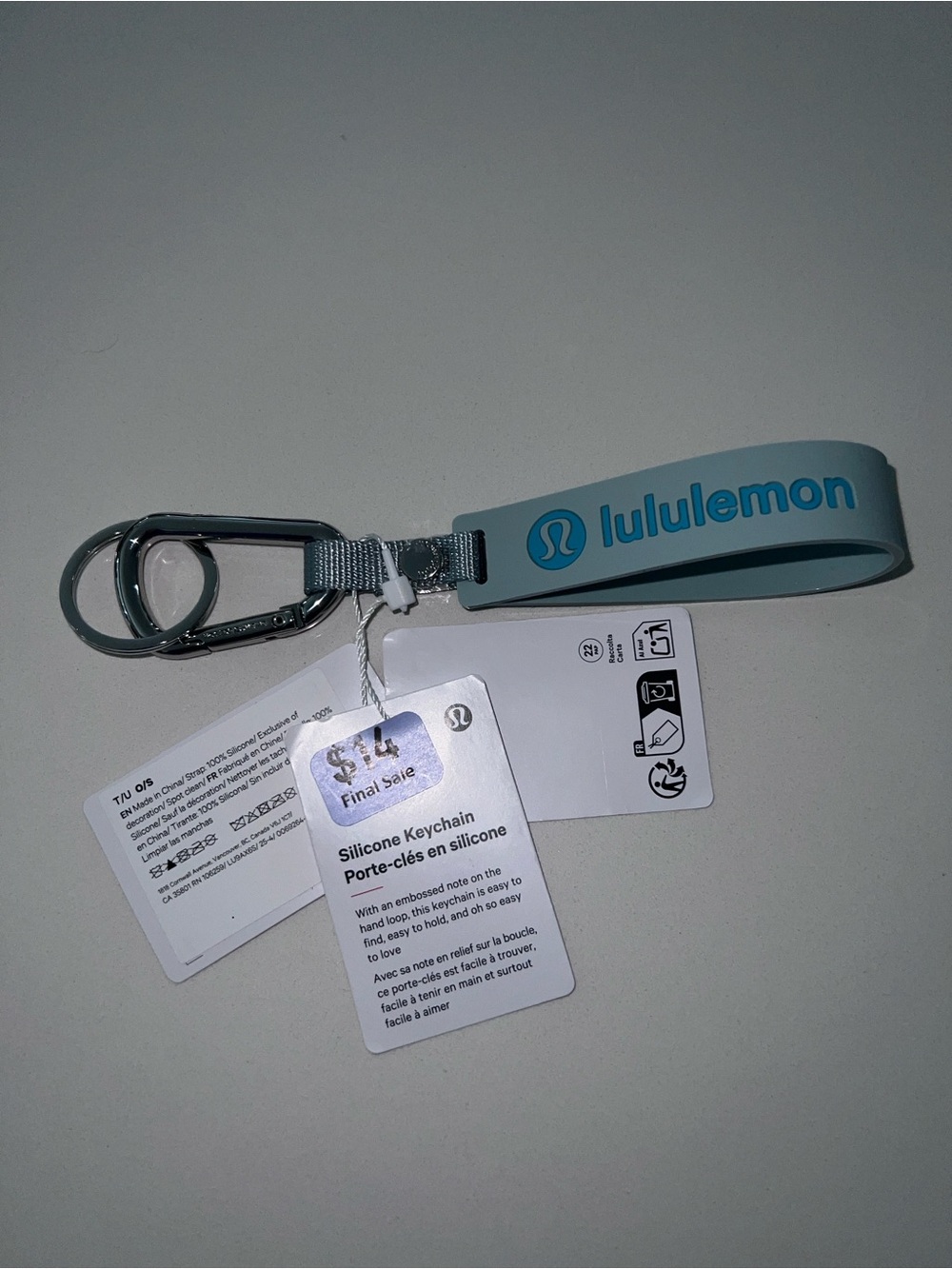 lululemon athletica silicone keychain in Pelican